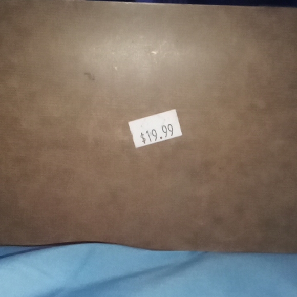 Box - Picture 3 of 3